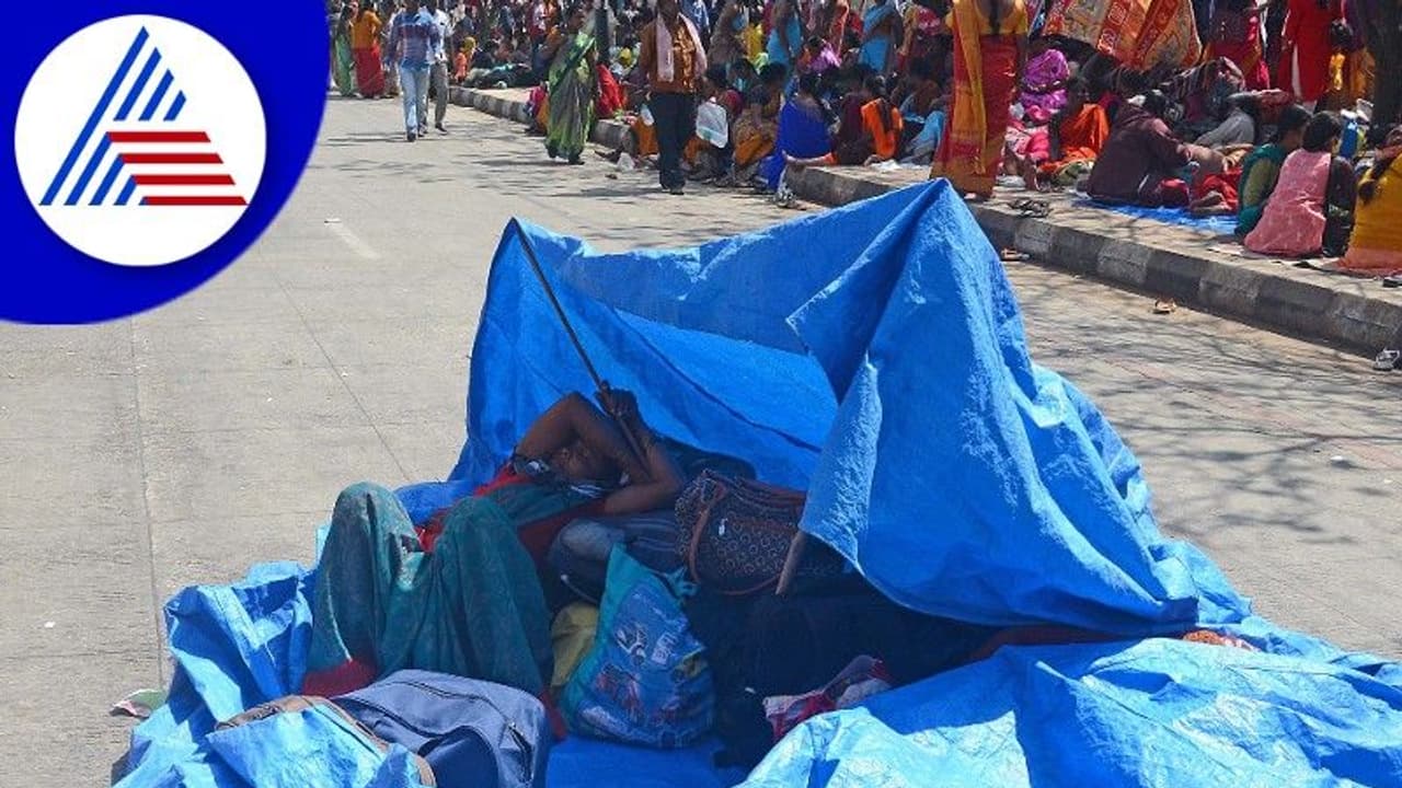 Anganwadi Workers: ಮುಷ್ಕರದಲ್ಲಿ ಕಾರ್ಯಕರ್ತೆಯರು, ಬೀದಿಯಲ್ಲಿ ಮಕ್ಕಳು! Anganwadi Workers: ಮುಷ್ಕರದಲ್ಲಿ ಕಾರ್ಯಕರ್ತೆಯರು, ಬೀದಿಯಲ್ಲಿ ಮಕ್ಕಳು!