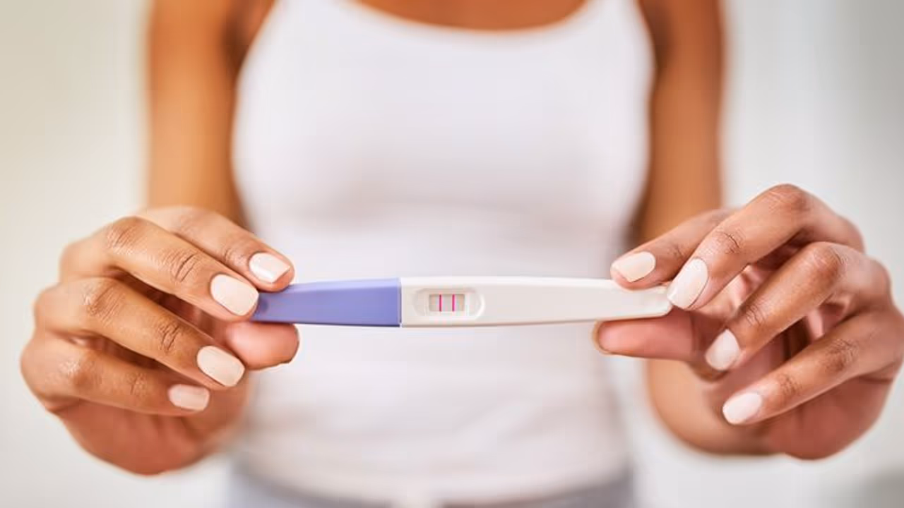 15 year old girl from Nagpur delivers baby at home after watching online videos, kills newborn: Police 15 year old girl from Nagpur delivers baby at home after watching online videos, kills newborn: Police