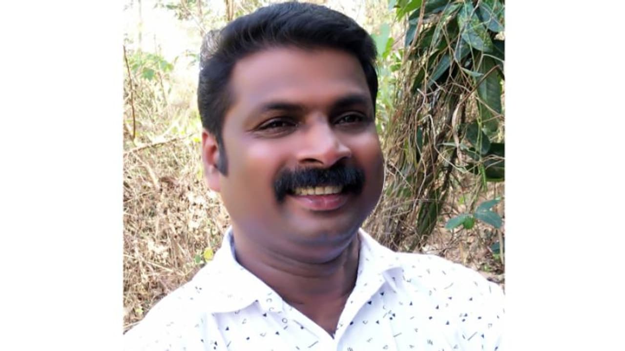 പ്രവാസി മലയാളി ഹൃദയാഘാതം മൂലം മരിച്ചു പ്രവാസി മലയാളി ഹൃദയാഘാതം മൂലം മരിച്ചു
