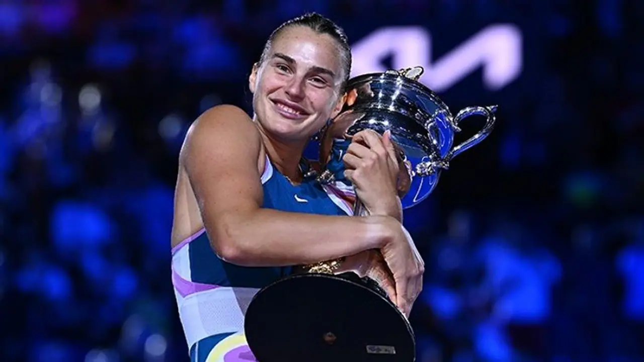 ఆస్ట్రేలియా ఓపెన్ మహిళల మహారాణి అరినా సబలెంక.. ఫైనల్లో రిబాకినా ఓటమి ఆస్ట్రేలియా ఓపెన్ మహిళల మహారాణి అరినా సబలెంక.. ఫైనల్లో రిబాకినా ఓటమి