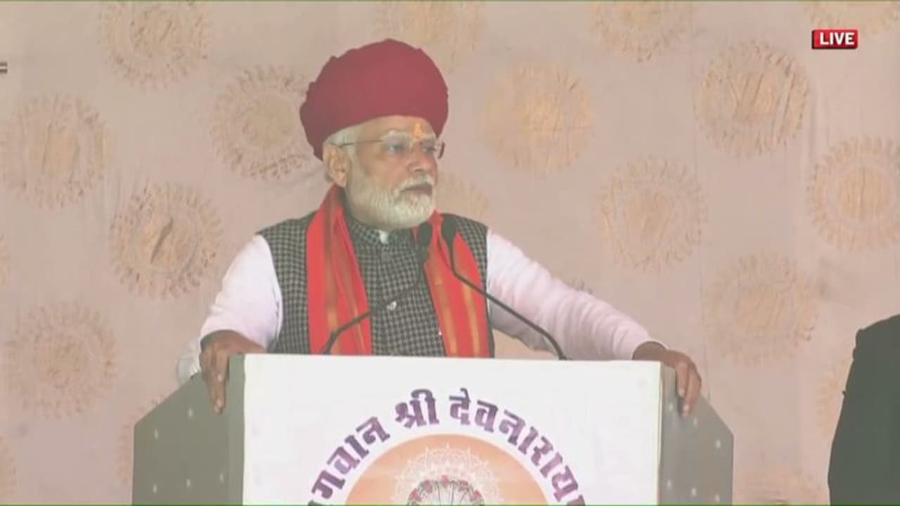 രാജസ്ഥാൻ തെരഞ്ഞെടുപ്പിലെ തുറുപ്പ് ചീട്ട്? ഗുജ്ജർ വിഭാഗക്കാരെ പുകഴ്ത്തി പ്രധാനമന്ത്രി നരേന്ദ്ര മോദി രാജസ്ഥാൻ തെരഞ്ഞെടുപ്പിലെ തുറുപ്പ് ചീട്ട്? ഗുജ്ജർ വിഭാഗക്കാരെ പുകഴ്ത്തി പ്രധാനമന്ത്രി നരേന്ദ്ര മോദി