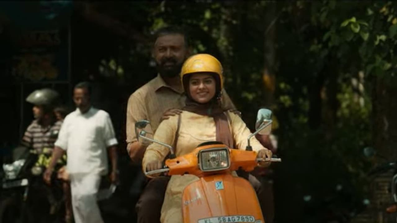 'ജയിക്കാൻ വേണ്ടി തീരുമാനിച്ചിറങ്ങിയാൽ, നിൽക്കുന്ന ഏത് മണ്ണും നമുക്കായ് വഴിവെട്ടും'; ഡിയർ വാപ്പി ട്രെയിലർ 'ജയിക്കാൻ വേണ്ടി തീരുമാനിച്ചിറങ്ങിയാൽ, നിൽക്കുന്ന ഏത് മണ്ണും നമുക്കായ് വഴിവെട്ടും'; ഡിയർ വാപ്പി ട്രെയിലർ