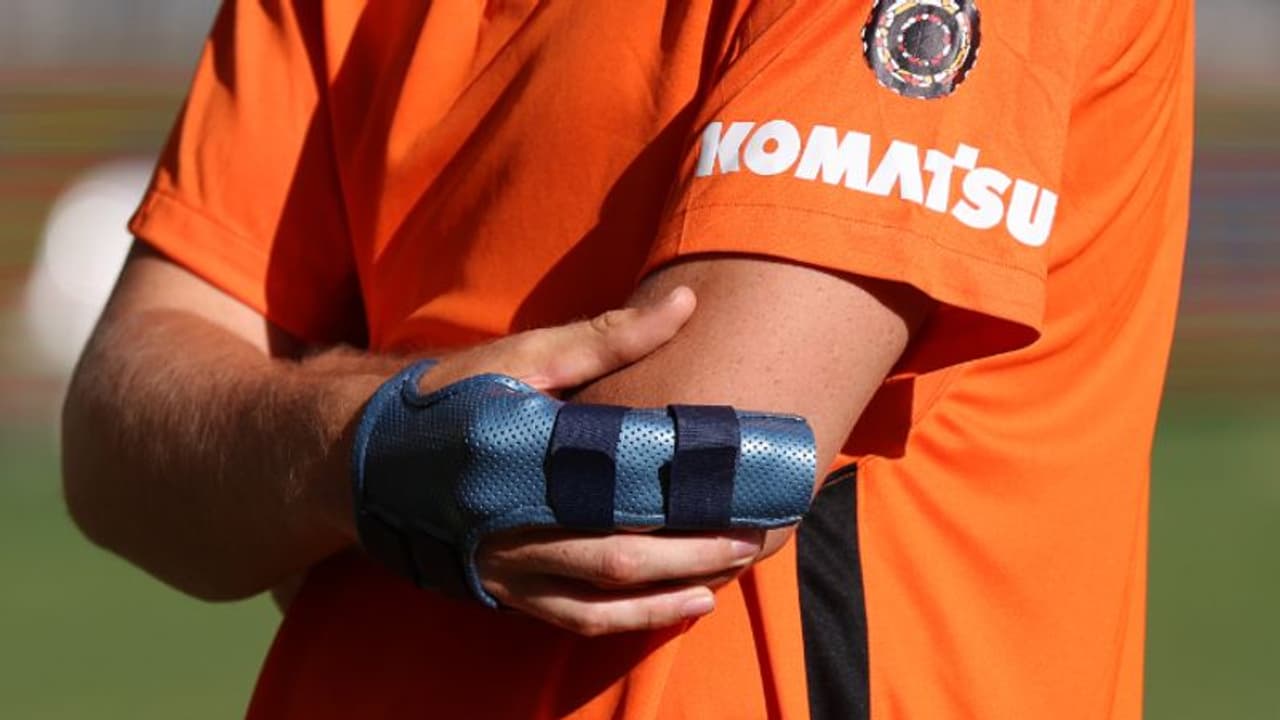 ഓസീസ് 'പാണ്ഡ്യ' നാഗ്പൂര് ടെസ്റ്റില് കളിക്കുമോ എന്നുറപ്പില്ല; തലപുകച്ച് പാറ്റ് കമ്മിന്സ് ഓസീസ് 'പാണ്ഡ്യ' നാഗ്പൂര് ടെസ്റ്റില് കളിക്കുമോ എന്നുറപ്പില്ല; തലപുകച്ച് പാറ്റ് കമ്മിന്സ്