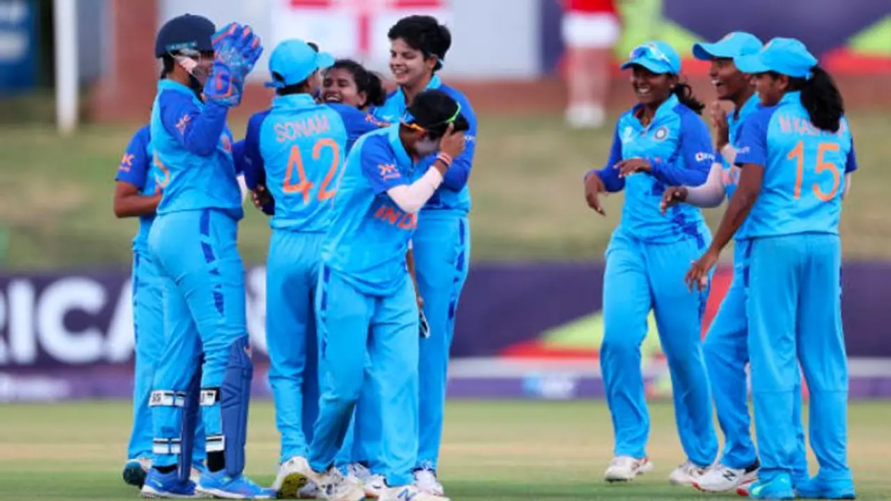 మహిళల అండర్ 19 లో అదరగొట్టిన టీమిండియా .. ప్రధాని మోడీతో సహా పలువురి నేతల అభినందనలు.. మహిళల అండర్ 19 లో అదరగొట్టిన టీమిండియా .. ప్రధాని మోడీతో సహా పలువురి నేతల అభినందనలు..