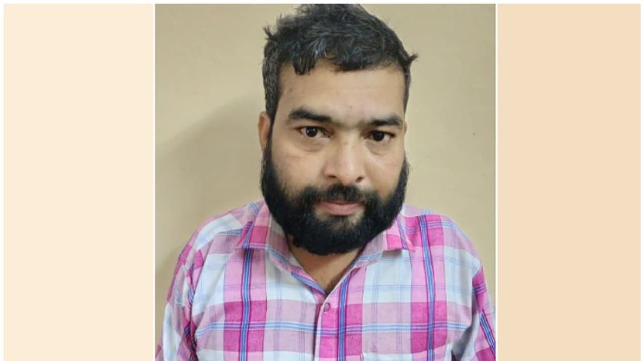 മദ്യപിച്ചെത്തിയ സഹായിയുടെ ക്രൂരത; വിധവയായ വീട്ടമ്മയെ കഴുത്തറത്ത് കൊല്ലാൻ ശ്രമം, ഓടിയത് രക്ഷയായി