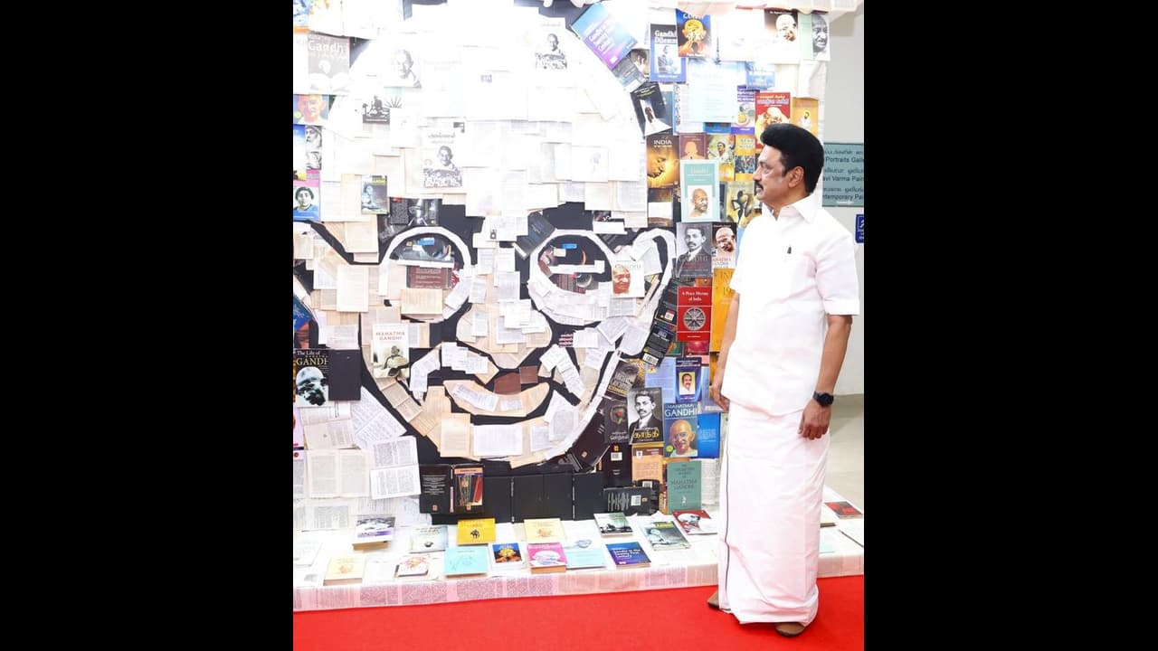Mahatma Gandhi: மகாத்மா காந்தி 75வது நினைவு நாளில் தலைவர்கள் அஞ்சலி Mahatma Gandhi: மகாத்மா காந்தி 75வது நினைவு நாளில் தலைவர்கள் அஞ்சலி