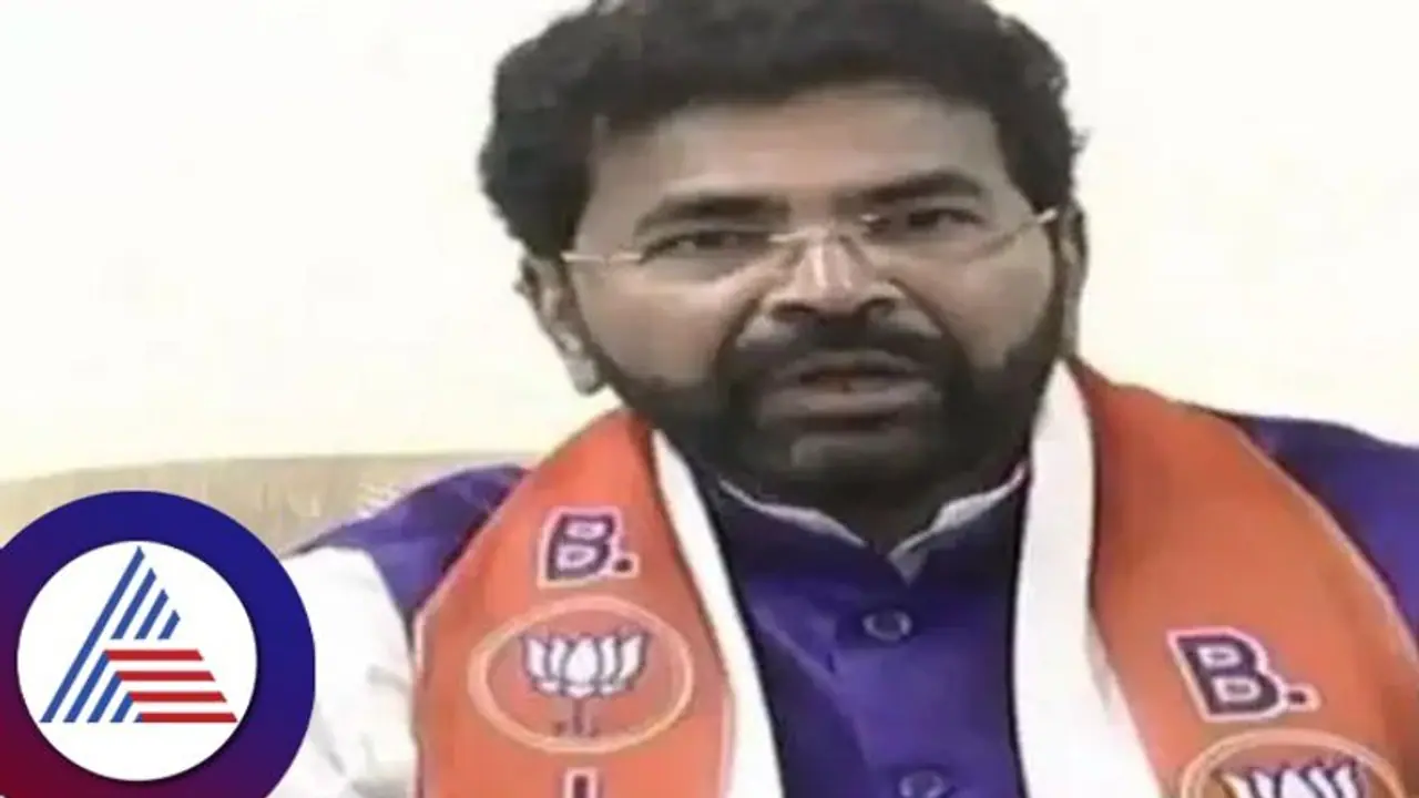 ವೈದ್ಯಕೀಯ ಮಂಡಳಿ ಟೆಂಡರ್ ಅಕ್ರಮ: ಸಚಿವರ ವಿರುದ್ಧ ಛಲವಾದಿ ಗಂಭೀರ! ಆರೋಪ ವೈದ್ಯಕೀಯ ಮಂಡಳಿ ಟೆಂಡರ್ ಅಕ್ರಮ: ಸಚಿವರ ವಿರುದ್ಧ ಛಲವಾದಿ ಗಂಭೀರ! ಆರೋಪ