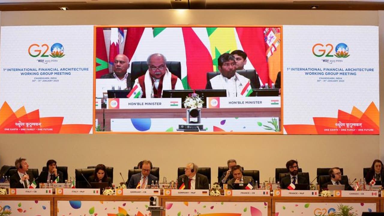 భారత్ కు తన బాధ్యతలెంటో తెలుసు చండీగఢ్ జీ 20 సమావేశంలో కేంద్ర వ్యవసాయ శాఖ మంత్రి తోమర్ భారత్ కు తన బాధ్యతలెంటో తెలుసు చండీగఢ్ జీ 20 సమావేశంలో కేంద్ర వ్యవసాయ శాఖ మంత్రి తోమర్