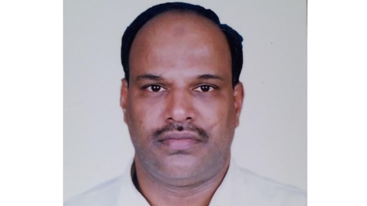 12 വർഷമായി നാട്ടിൽ പോകാന് കഴിയാതിരുന്ന പ്രവാസി മലയാളിക്ക് ഒടുവില് മടങ്ങാനായത് ജീവനറ്റ ശരീരമായി 12 വർഷമായി നാട്ടിൽ പോകാന് കഴിയാതിരുന്ന പ്രവാസി മലയാളിക്ക് ഒടുവില് മടങ്ങാനായത് ജീവനറ്റ ശരീരമായി