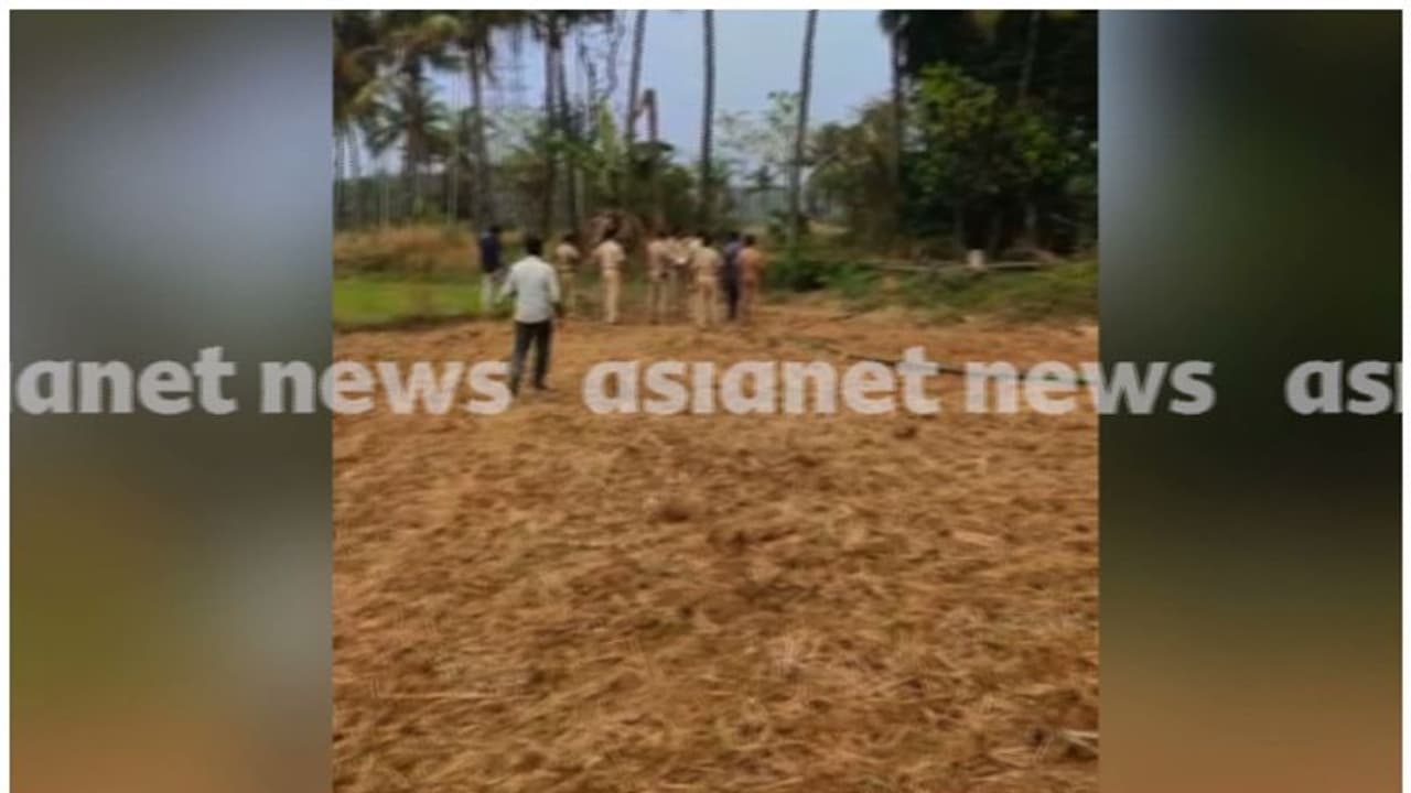 വടക്കാഞ്ചേരിയിൽ വെടിക്കെട്ട് പുരയിൽ സ്ഫോടനം; കിലോമീറ്ററുകൾ അകലെ വരെ പ്രകമ്പനം, ഒരാൾക്ക് ഗുരുതര പരിക്ക് 