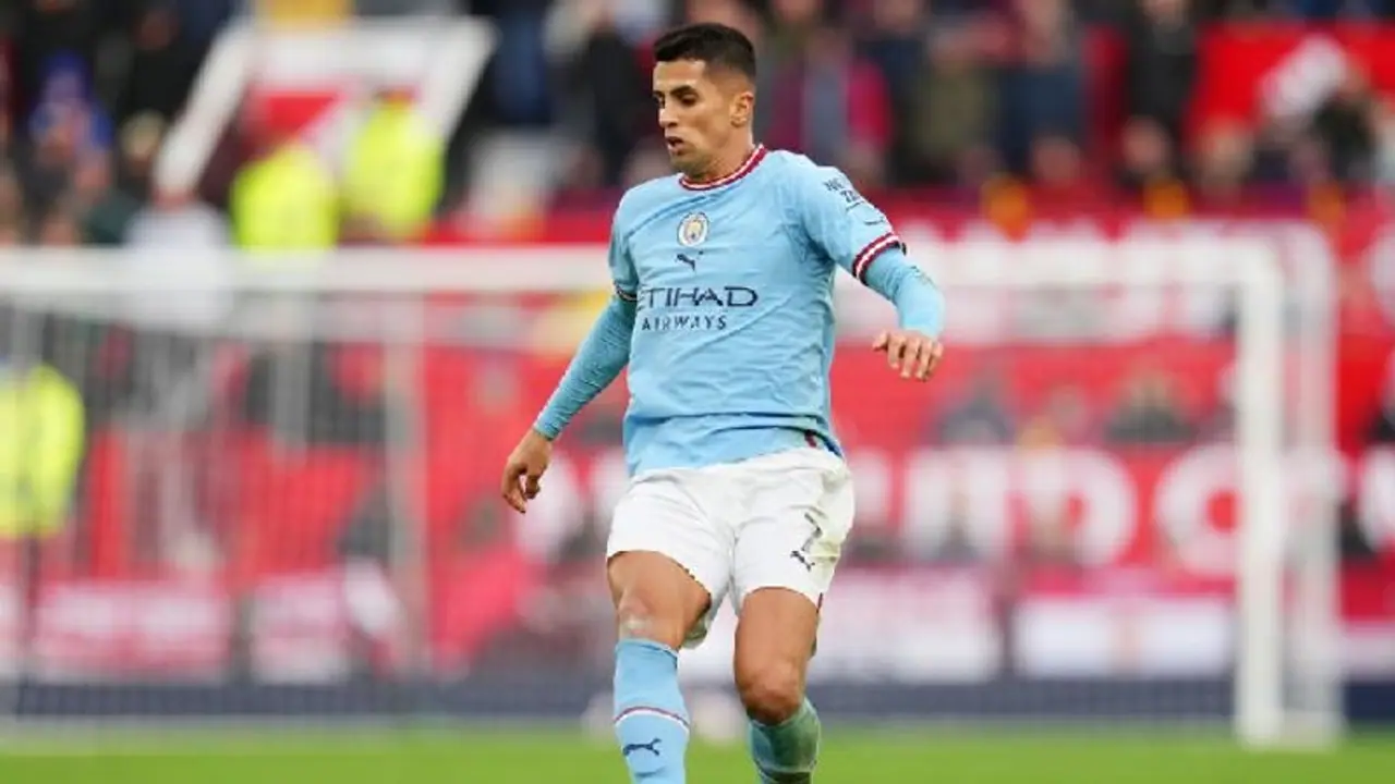 Man City fans go berserk as Joao Cancelo gears up for shock loan move to Bayern Munich Man City fans go berserk as Joao Cancelo gears up for shock loan move to Bayern Munich