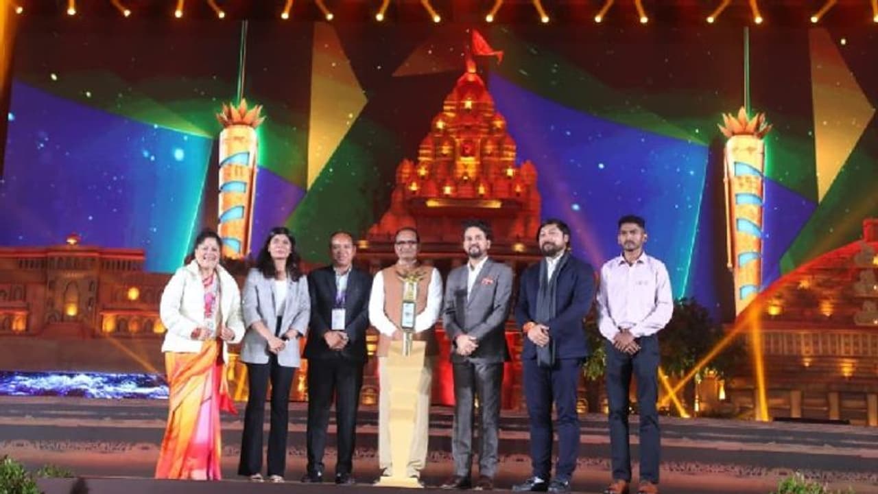 Khelo India Youth Games: ಯೂತ್ ಗೇಮ್ಸ್ಗೆ ಅದ್ದೂರಿ ಚಾಲನೆ Khelo India Youth Games: ಯೂತ್ ಗೇಮ್ಸ್ಗೆ ಅದ್ದೂರಿ ಚಾಲನೆ
