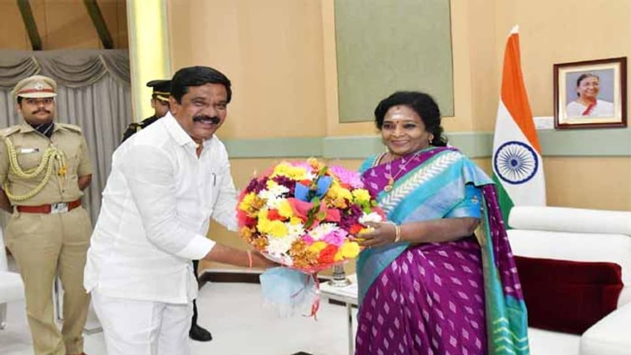 రాజ్‌భవన్, ప్రగతి భవన్ మధ్య సయోధ్య: బడ్జెట్ కు తెలంగాణ గవర్నర్ ఆమోదం