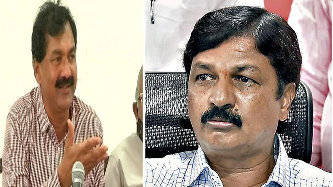 ಕಳ್ಳಭಟ್ಟಿ ದಂಧೆಗಾಗಿ ಅಬಕಾರಿ ಅಧಿಕಾರಿ ಕೊಲೆ ಮಾಡಿದ್ದ ರಮೇಶ್ ಜಾರಕಿಹೊಳಿ: ಎಂ.ಲಕ್ಷ್ಮಣ್ ಆರೋಪ ಕಳ್ಳಭಟ್ಟಿ ದಂಧೆಗಾಗಿ ಅಬಕಾರಿ ಅಧಿಕಾರಿ ಕೊಲೆ ಮಾಡಿದ್ದ ರಮೇಶ್ ಜಾರಕಿಹೊಳಿ: ಎಂ.ಲಕ್ಷ್ಮಣ್ ಆರೋಪ