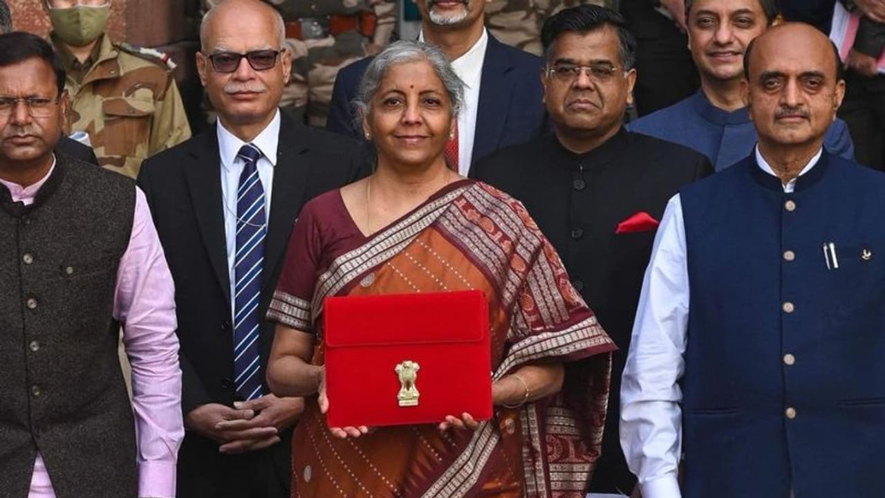 Budget 2023: ವಿಶ್ವಕರ್ಮರ ಬೆನ್ನಿಗೆ ನಿಂತ ಮೋದಿ, ವಿಕಾಸಕ್ಕೆ ಆದಿ!