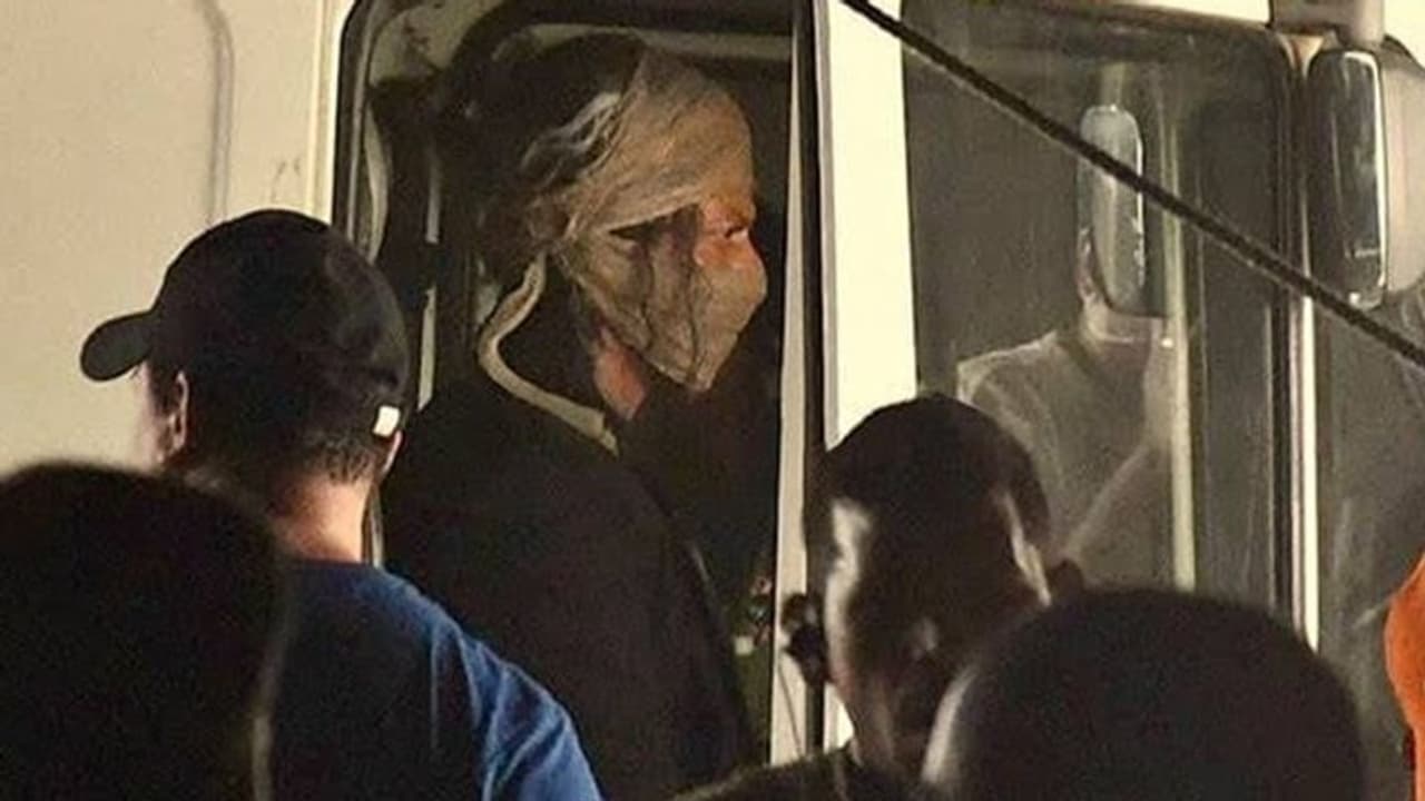 Shah Rukh Khan back on sets of Atlee directorial, fans claim, 'Jawan era begins' Shah Rukh Khan back on sets of Atlee directorial, fans claim, 'Jawan era begins'