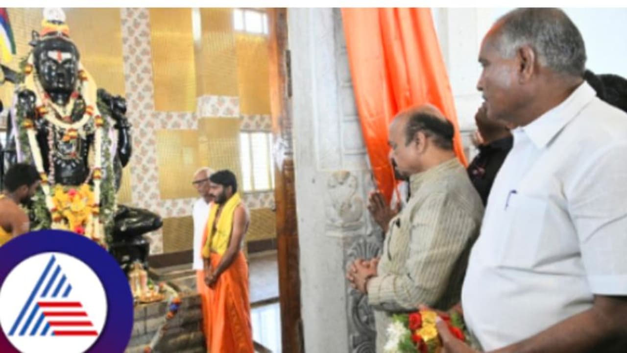 ನಾನು ಎಂಬ ಅಹಂ ಬಿಟ್ಟು ದೇವರಿಗೆ ತಲೆ ಬಾಗಬೇಕು: ಮುಖ್ಯಮಂತ್ರಿ ಬೊಮ್ಮಾಯಿ