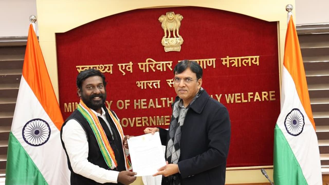 ஆசாரிபள்ளம் மருத்துவமனையில் பன்முக சிகிச்சைக்கு தனி கட்டிடம் தேவை... மத்திய அமைச்சரிடம் விஜய்வசந்த் கோரிக்கை!!