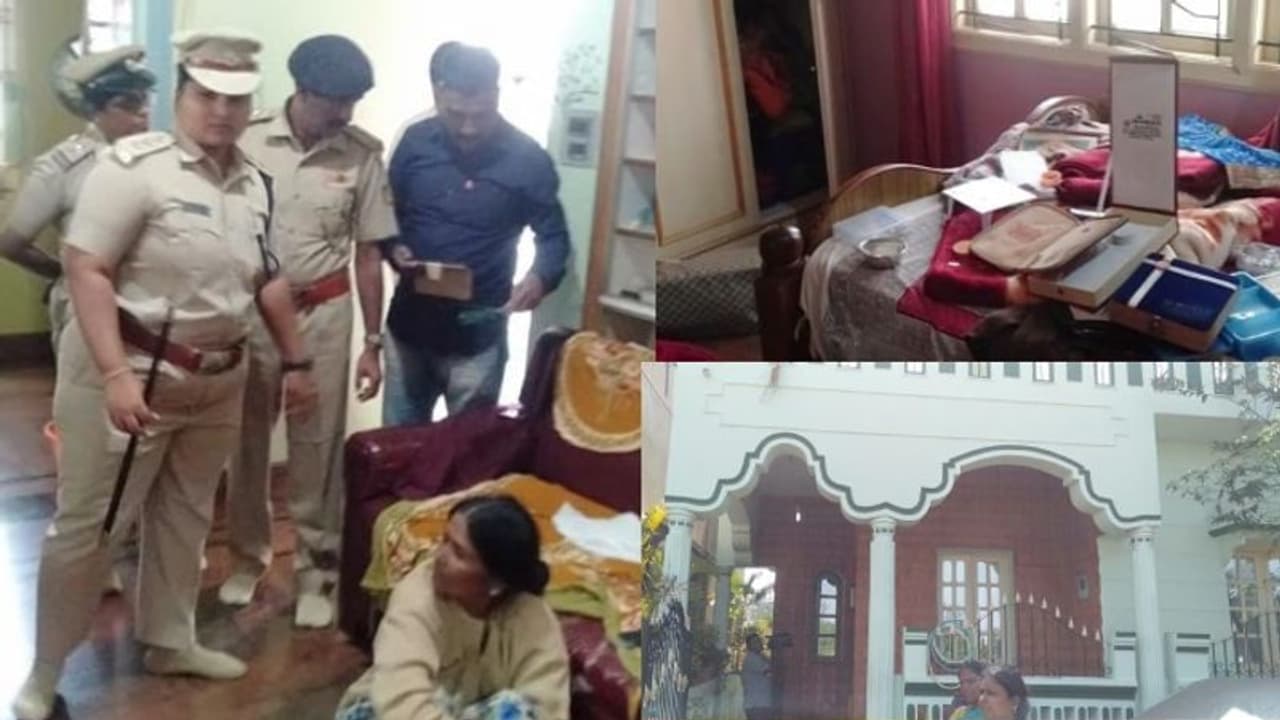 வீட்டின் பூட்டை உடைத்து தங்கம், வைரம் திருட்டு; சாவகாசமாக மது அருந்திவிட்டு கைவரிசை வீட்டின் பூட்டை உடைத்து தங்கம், வைரம் திருட்டு; சாவகாசமாக மது அருந்திவிட்டு கைவரிசை