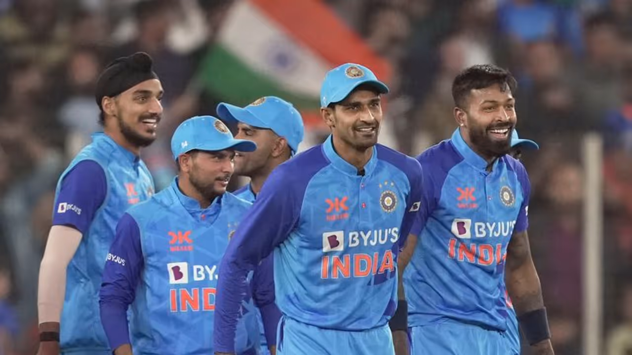IND vs NZ 2022 23, 3rd T20I: Fiery India races past New Zealand to win series 2 1, supporters amused