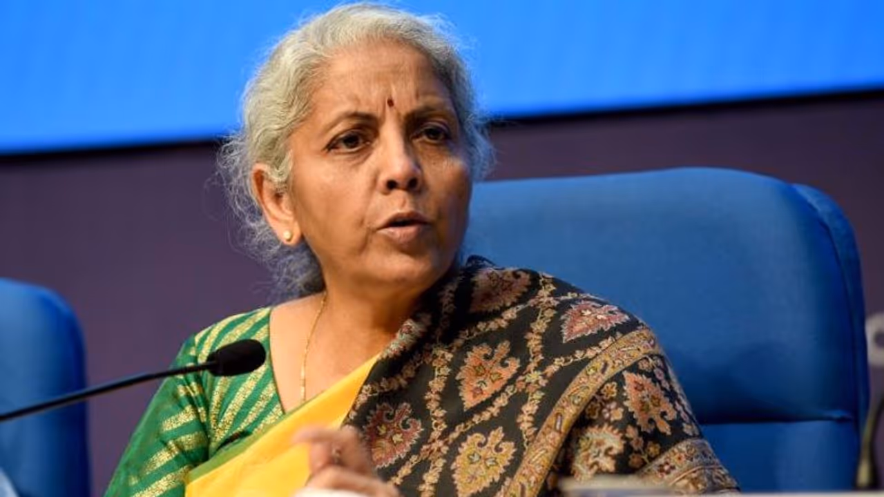 ಅದಾನಿ ಸಮೂಹದ ಬಗ್ಗೆ ಮಾರುಕಟ್ಟೆ ನಿಯಂತ್ರಕರ ನಿಗಾ; ದೇಶದ ಇಮೇಜ್‌ಗೆ ಧಕ್ಕೆ ಇಲ್ಲ: ನಿರ್ಮಲಾ ಸೀತಾರಾಮನ್