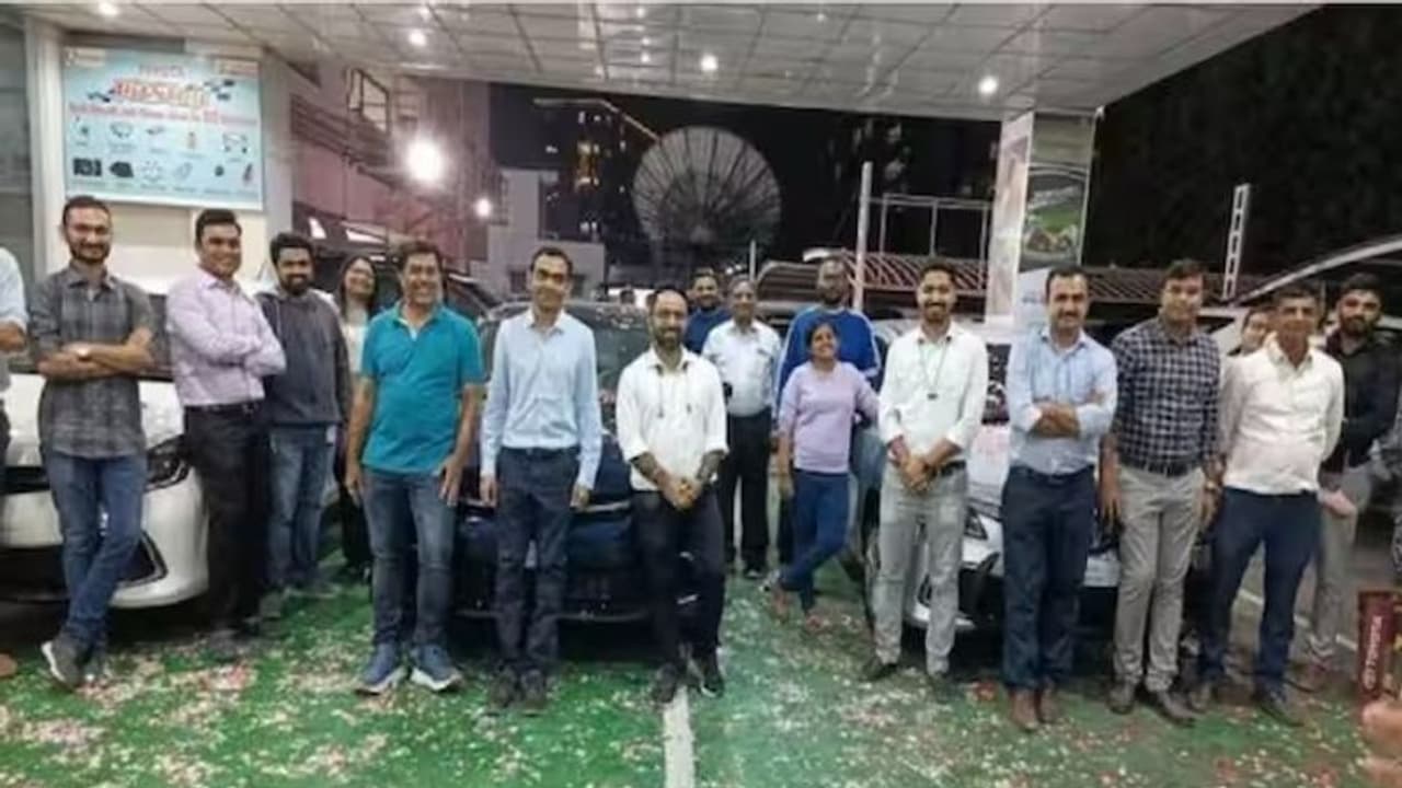 கம்பெனியின் வளர்ச்சிக்கு பாடுபட்டால் கார் பரிசு! ஊழியர்களை ஊக்குவிக்கும் ஐ.டி. நிறுவனம்