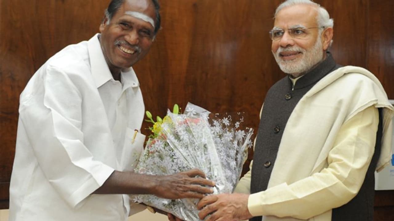 புதுச்சேரிக்கு ரூ.3,124 கோடி ஒதுக்கீடு.. பிரதமருக்கும், நிதியமைச்சக்கும் நன்றி சொன்ன முதல்வர் ரங்கசாமி..! புதுச்சேரிக்கு ரூ.3,124 கோடி ஒதுக்கீடு.. பிரதமருக்கும், நிதியமைச்சக்கும் நன்றி சொன்ன முதல்வர் ரங்கசாமி..!