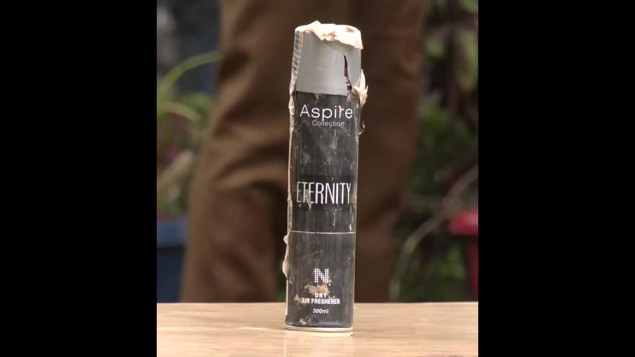 ಜಮ್ಮು ಕಾಶ್ಮೀರದಲ್ಲಿ ಮೊದಲ ಬಾರಿಗೆ ಪರ್ಫ್ಯೂಮ್‌ ಬಾಂಬ್‌ ಪತ್ತೆ: ಉಗ್ರನ ಬಳಿ ಇತ್ತು ಸುಗಂಧ ಬಾಟಲ್‌ ಬಾಂಬ್‌..! 