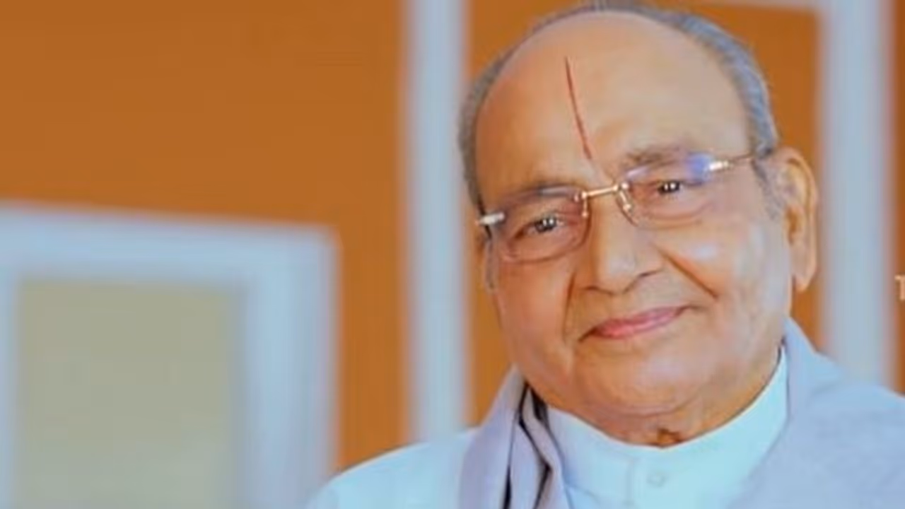 మహేష్, అల్లు అర్జున్, రామ్ చరణ్... కళాతపస్వి మృతిపై సంతాపం ప్రకటించిన చిత్ర పరిశ్రమ! మహేష్, అల్లు అర్జున్, రామ్ చరణ్... కళాతపస్వి మృతిపై సంతాపం ప్రకటించిన చిత్ర పరిశ్రమ!