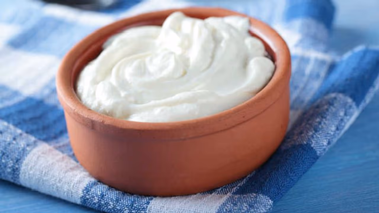 ദിവസവും തെെര് കഴിച്ചാൽ ലഭിക്കുന്ന ആരോഗ്യഗുണങ്ങൾ ദിവസവും തെെര് കഴിച്ചാൽ ലഭിക്കുന്ന ആരോഗ്യഗുണങ്ങൾ