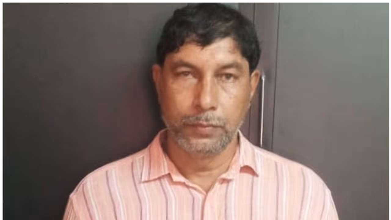 10 വയസുകാരിക്കെതിരെ ലൈംഗിക അതിക്രമം; മദ്രസ അധ്യാപകന് 41 വർഷം കഠിന തടവ് 10 വയസുകാരിക്കെതിരെ ലൈംഗിക അതിക്രമം; മദ്രസ അധ്യാപകന് 41 വർഷം കഠിന തടവ്