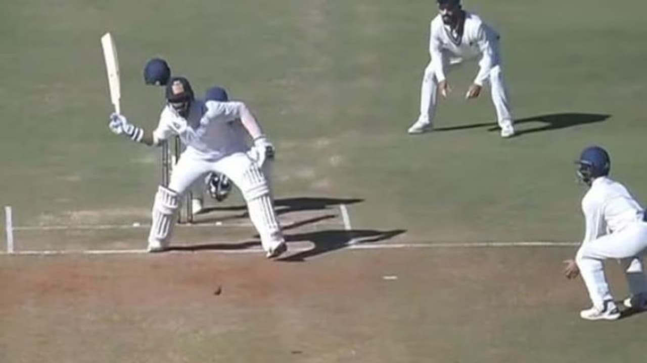 విహారి ఒంటిచేతి బ్యాటింగ్.. దినేశ్ కార్తీక్ ఆసక్తికర వ్యాఖ్యలు.. 