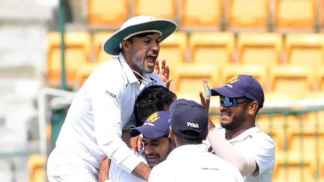 Ranji Trophy: ಸೆಮೀಸ್ನಲ್ಲಿ ಕರ್ನಾಟಕ ಸೌರಾಷ್ಟ್ರ ಫೈಟ್ Ranji Trophy: ಸೆಮೀಸ್ನಲ್ಲಿ ಕರ್ನಾಟಕ ಸೌರಾಷ್ಟ್ರ ಫೈಟ್