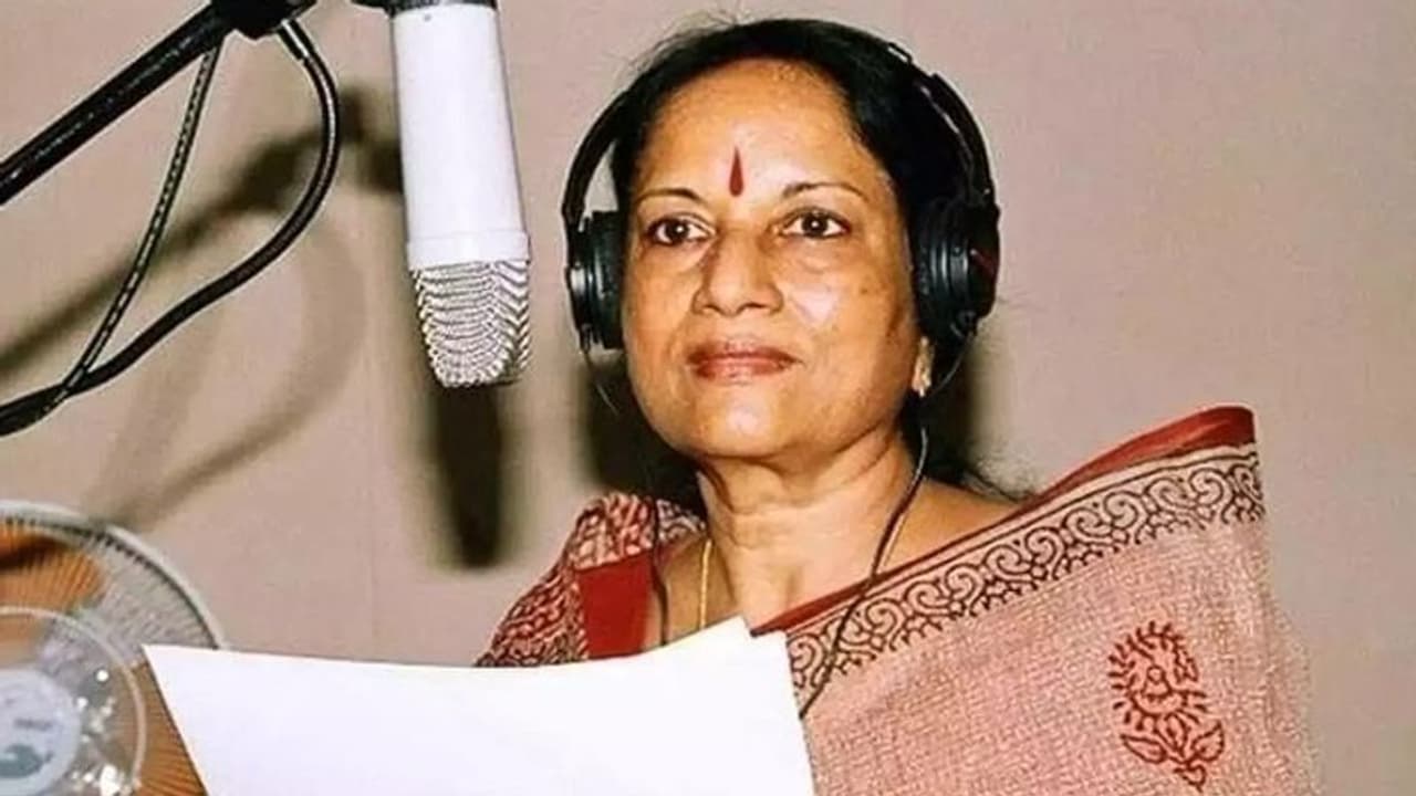 Vani Jayaram: கணவரை இழந்த பின்னர் வாழ தெம்பு இல்லை என்று கூறியவர் வாணி ஜெயராம்! Vani Jayaram: கணவரை இழந்த பின்னர் வாழ தெம்பு இல்லை என்று கூறியவர் வாணி ஜெயராம்!