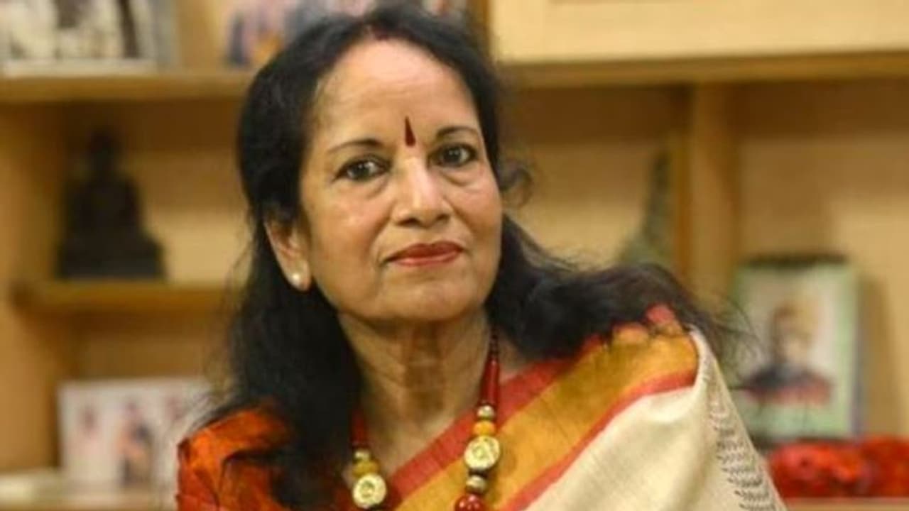 யோகி பாபு படத்திற்கு வாணி ஜெயராம் பாடிய கடைசி பாடல்.! படக்குழுவினர் கண்ணீருடன் பகிர்ந்த தகவல்..!