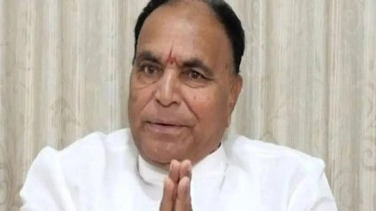 సీనియర్ ప్రొడ్యూసర్ గురుపాదం హఠాన్మరణం.. చిరంజీవి, శ్రీదేవితో ఆ చిత్రాలు నిర్మించి.. సీనియర్ ప్రొడ్యూసర్ గురుపాదం హఠాన్మరణం.. చిరంజీవి, శ్రీదేవితో ఆ చిత్రాలు నిర్మించి..