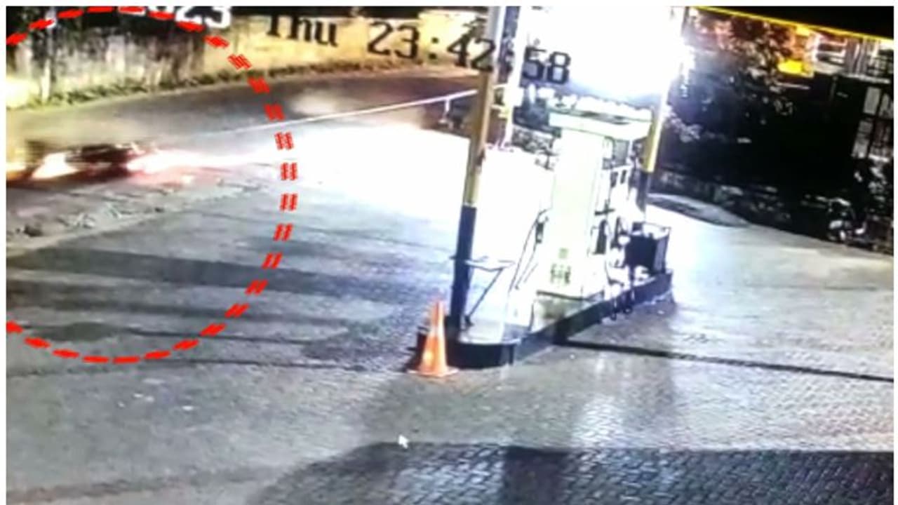 വീണ്ടും ജീവനെടുത്ത് റോഡിലെ കുഴി; വാട്ടർ അതോറിറ്റിയുടെ കുഴിയിൽ വീണ് യുവാവിന് ദാരുണാന്ത്യം