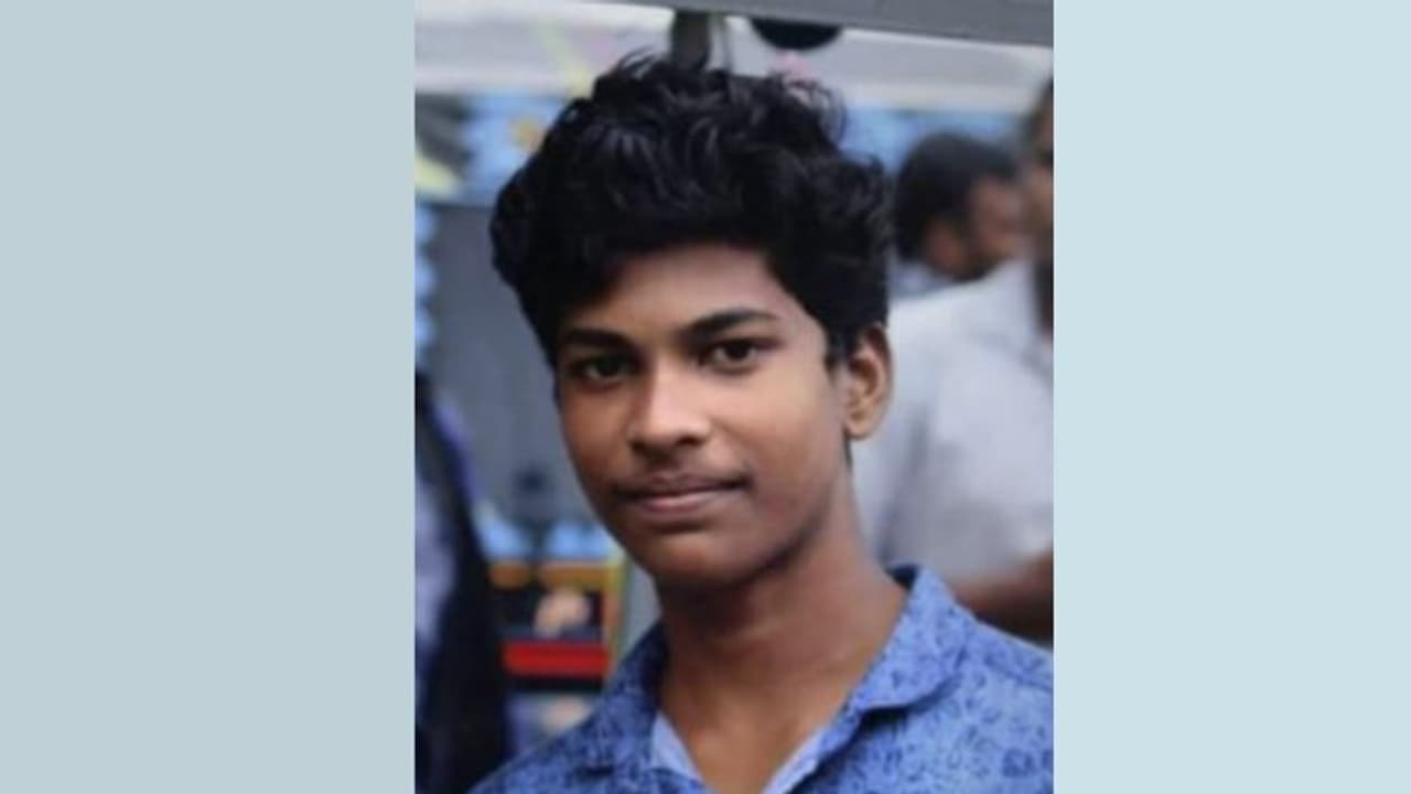 ബൈക്കുകള് കൂട്ടിയിടിച്ച് പരിക്കേറ്റ് ചികിത്സയിലായിരുന്ന ഒരാൾ കൂടി മരിച്ചു ബൈക്കുകള് കൂട്ടിയിടിച്ച് പരിക്കേറ്റ് ചികിത്സയിലായിരുന്ന ഒരാൾ കൂടി മരിച്ചു