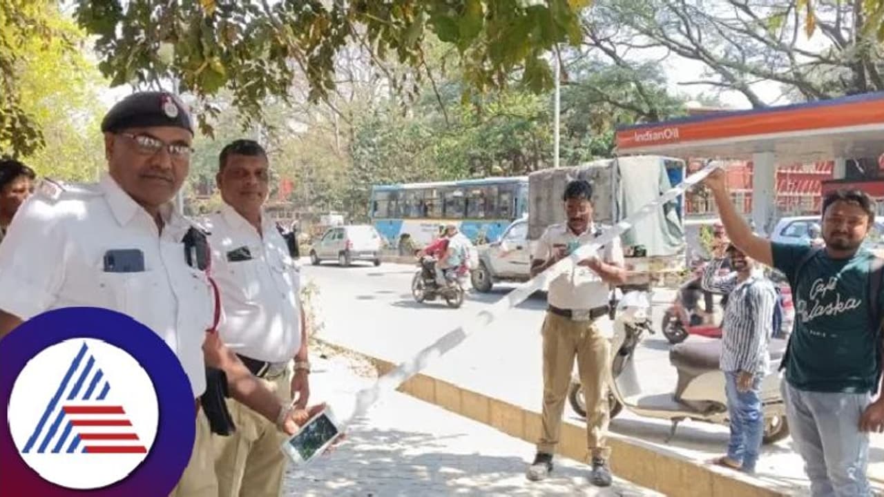 ಬೆಂಗಳೂರು: ಟ್ರಾಫಿಕ್ ಫೈನ್ ಪಾವತಿಗೆ 50% ರಿಯಾಯಿತಿ ಇವತ್ತೇ ಲಾಸ್ಟ್..! ಬೆಂಗಳೂರು: ಟ್ರಾಫಿಕ್ ಫೈನ್ ಪಾವತಿಗೆ 50% ರಿಯಾಯಿತಿ ಇವತ್ತೇ ಲಾಸ್ಟ್..!