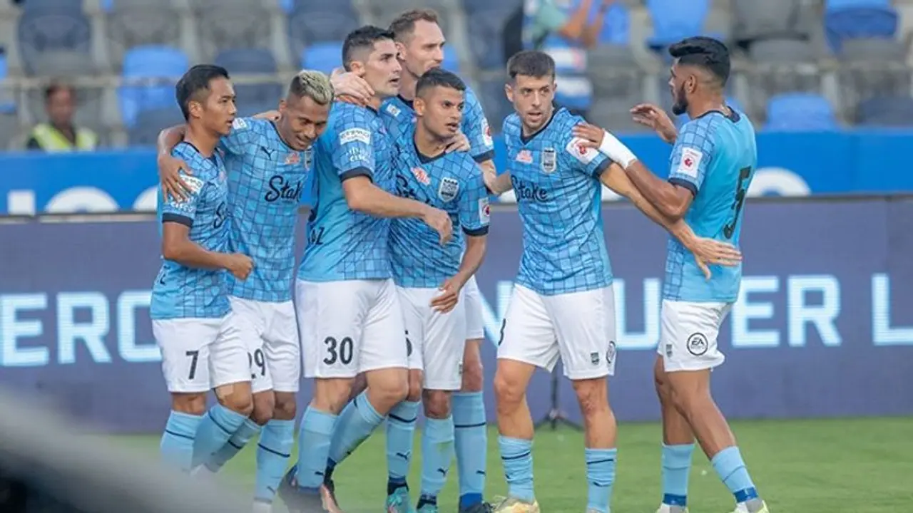 ISL 2022 23: Coach Des Buckingham pleased with Mumbai City FC's show against Hyderabad FC ISL 2022 23: Coach Des Buckingham pleased with Mumbai City FC's show against Hyderabad FC