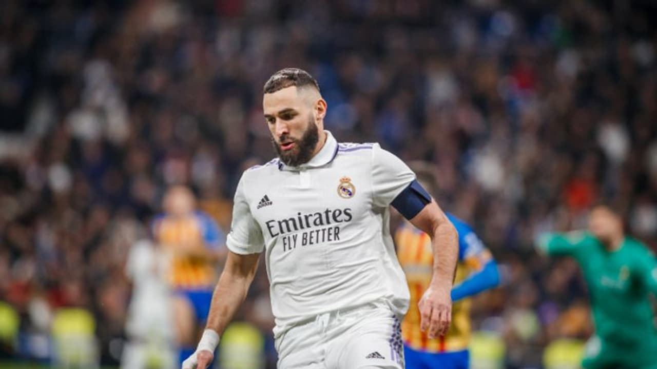 വിജയക്കുതിപ്പിന് ബാഴ്സയും റയലും; ലാ ലിഗയില് ശ്രദ്ധേയ ദിനം വിജയക്കുതിപ്പിന് ബാഴ്സയും റയലും; ലാ ലിഗയില് ശ്രദ്ധേയ ദിനം