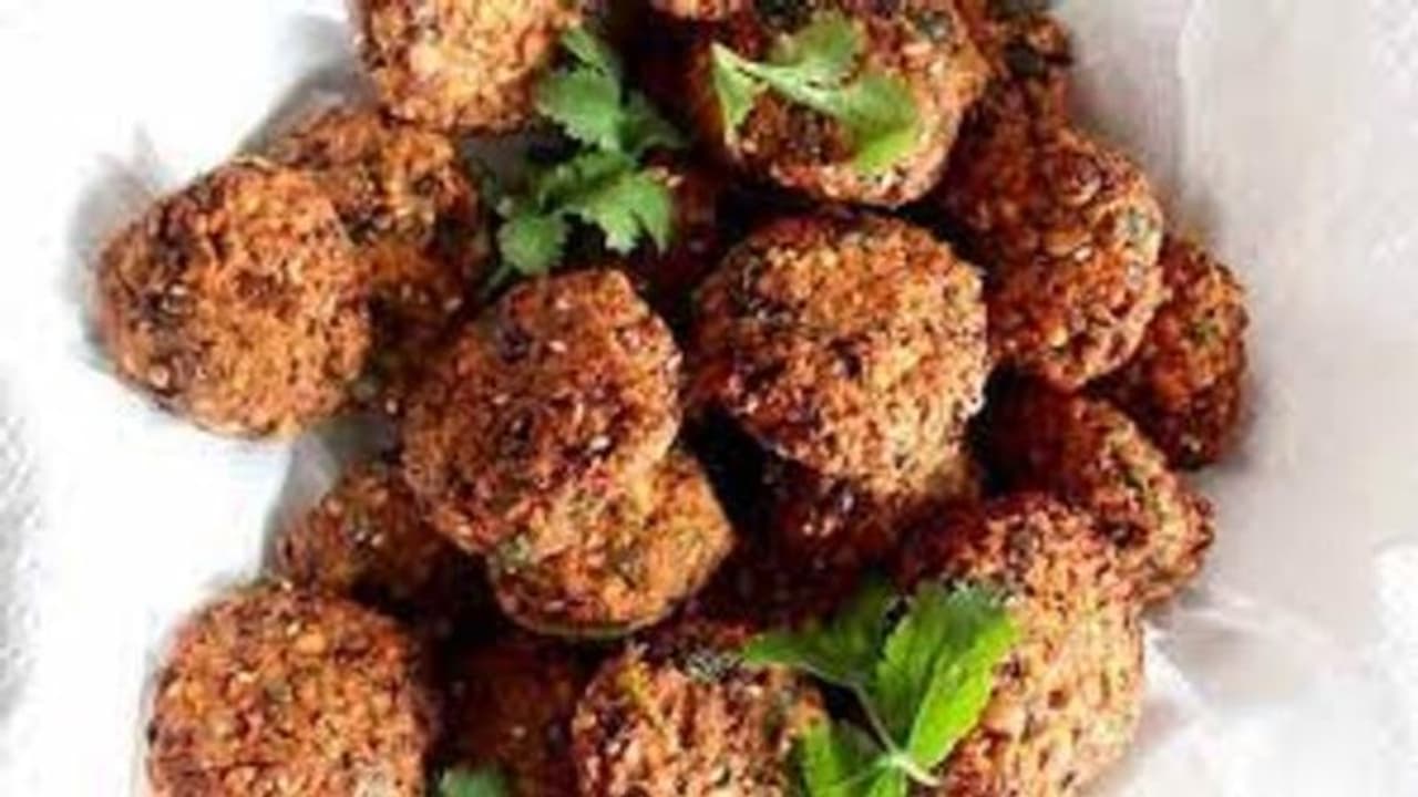  பருப்பு ஊற வைத்து அரைக்காமல் டேஸ்ட்டான மஷ்ரூம் வடை செய்யலாம் வாங்க! 