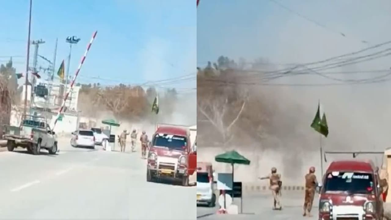 பாகிஸ்தானில் வெடிகுண்டு தாக்குதல்... உடனடியாக நிறுத்தப்பட்ட கிரிக்கெட் ஆட்டம்... அடுத்து நிகழ்ந்தது என்ன?