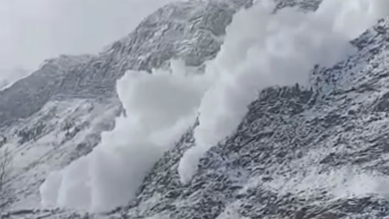 avalanche in California, US avalanche in California, US