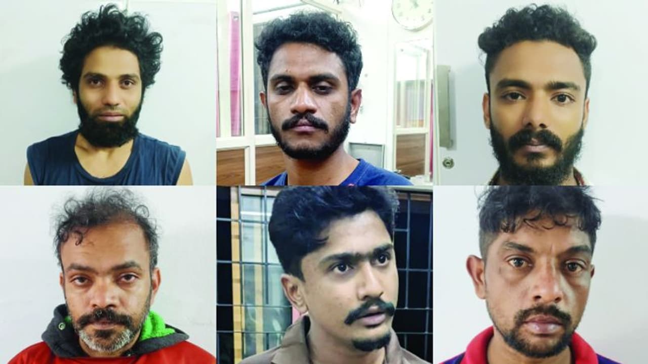 കോളേജിന് മുന്നിലെ വാടക മുറിയിൽ, ബൈക്കിൽ കറങ്ങി റോഡരികിൽ; മലപ്പുറത്ത് മാരക മയക്കുമരുന്നുമായി ആറ് പേർ പിടിയിൽ കോളേജിന് മുന്നിലെ വാടക മുറിയിൽ, ബൈക്കിൽ കറങ്ങി റോഡരികിൽ; മലപ്പുറത്ത് മാരക മയക്കുമരുന്നുമായി ആറ് പേർ പിടിയിൽ