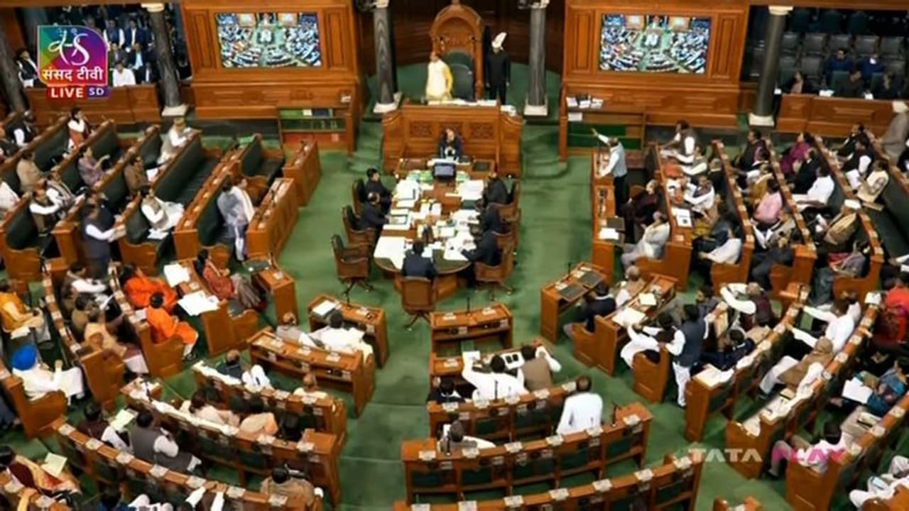 അദാനി വിവാദം ഇന്നും കത്തി; പാർലമെന്റിൽ ഇരുസഭകളിലും പ്രതിപക്ഷ പ്രതിഷേധം, മമതക്കെതിരെ കോൺഗ്രസ്