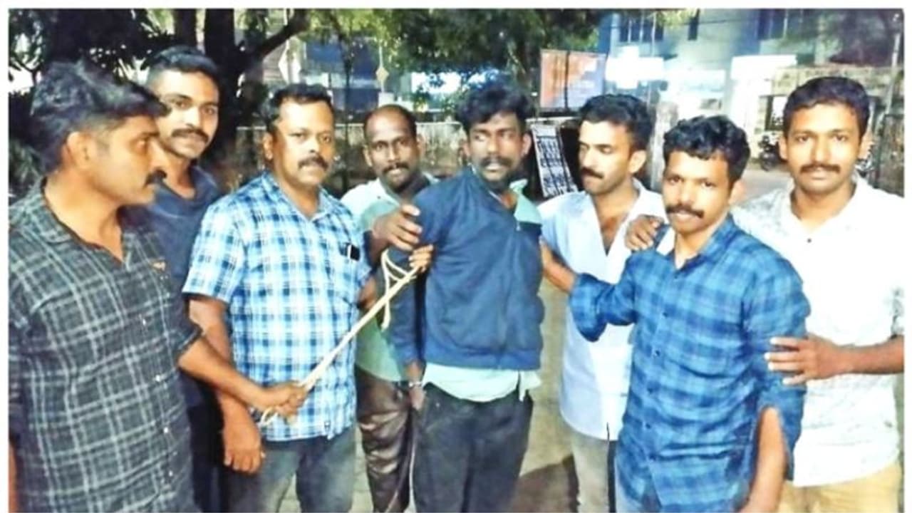 യുവതിയോട് മോശം പെരുമാറ്റം, മറ്റ് കേസുകളും; ജയിൽ ചാടിയ പ്രതിയെ ദിവസങ്ങൾക്ക് ശേഷം ഓടിച്ചിട്ട് പിടികൂടി യുവതിയോട് മോശം പെരുമാറ്റം, മറ്റ് കേസുകളും; ജയിൽ ചാടിയ പ്രതിയെ ദിവസങ്ങൾക്ക് ശേഷം ഓടിച്ചിട്ട് പിടികൂടി