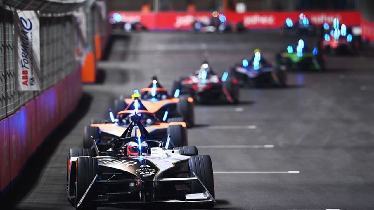 ഇന്ത്യയിൽ ഫോർമുല ഇ അരങ്ങേറ്റത്തിന് തയ്യാറായി ജാഗ്വാർ ടിസിഎസ് റേസിംഗ് 