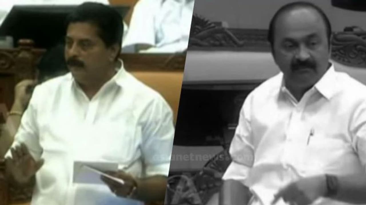 'പഴയ റോഷി ഇങ്ങനായിരുന്നില്ല, ആളാകെ മാറിപ്പോയി; കുഴപ്പം അപ്പുറത്തായതിന്റെയോ മന്ത്രിയായതിന്റെയോ'? : സതീശൻ 