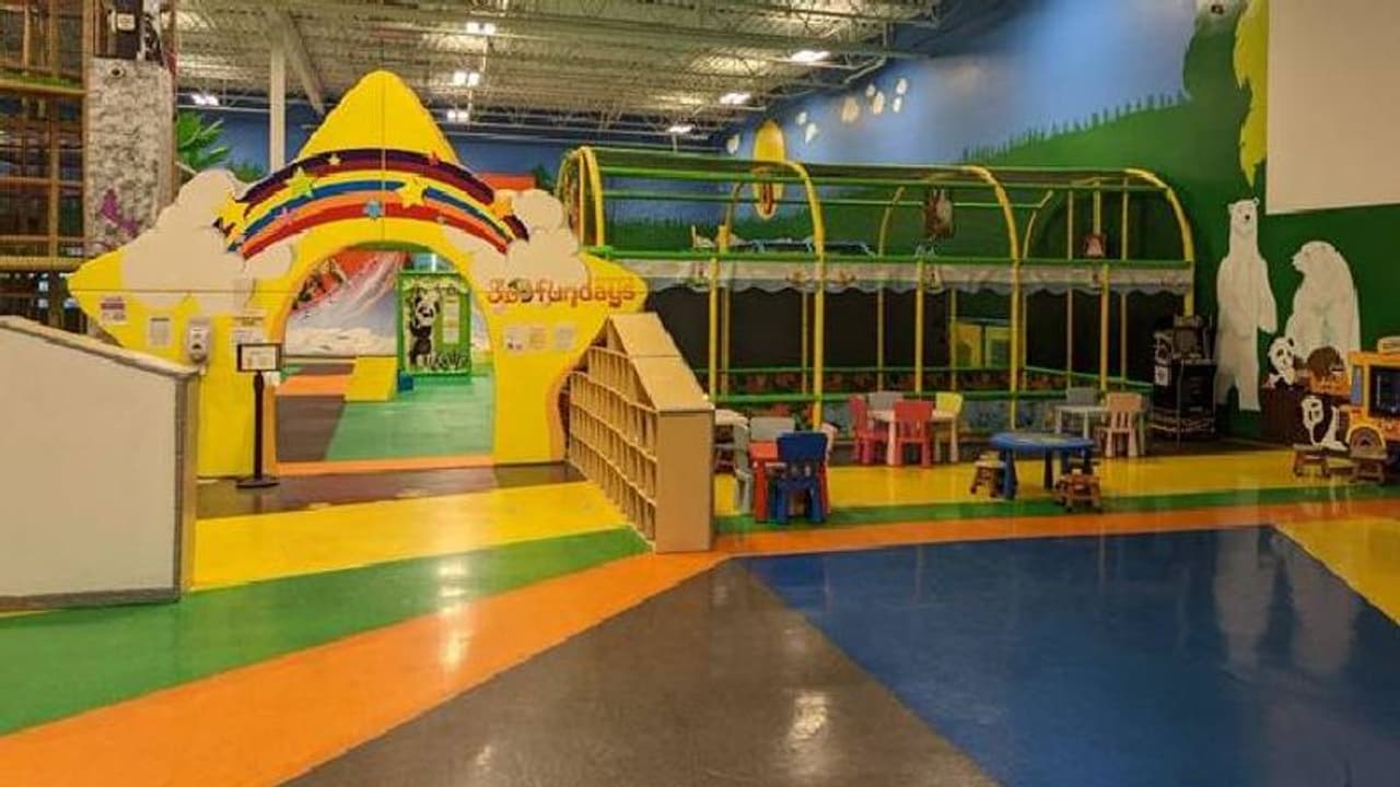 ഓട്ടിസമുള്ള മകന്റെ പിറന്നാളാഘോഷത്തിന് 19 സഹപാഠികളെ ക്ഷണിച്ചു, വന്നത് ഒരേയൊരാൾ മാത്രം